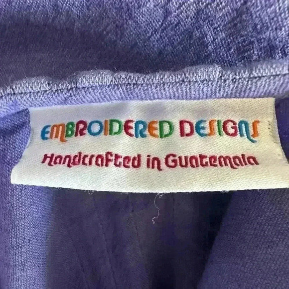 Embroidered Designs Cotton Blouse Handcrafted in Guatemala Size Small - Picture 3 of 5